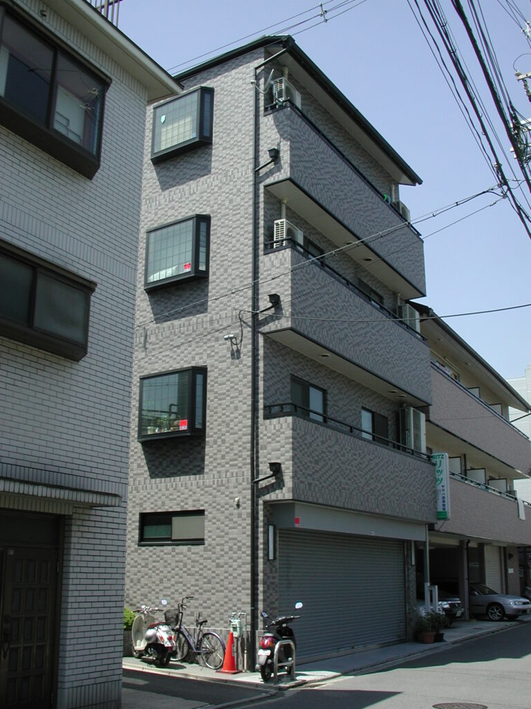 06
